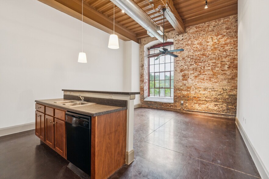 More Photos Of 2100 Main St, Porterdale Apartments For Lease