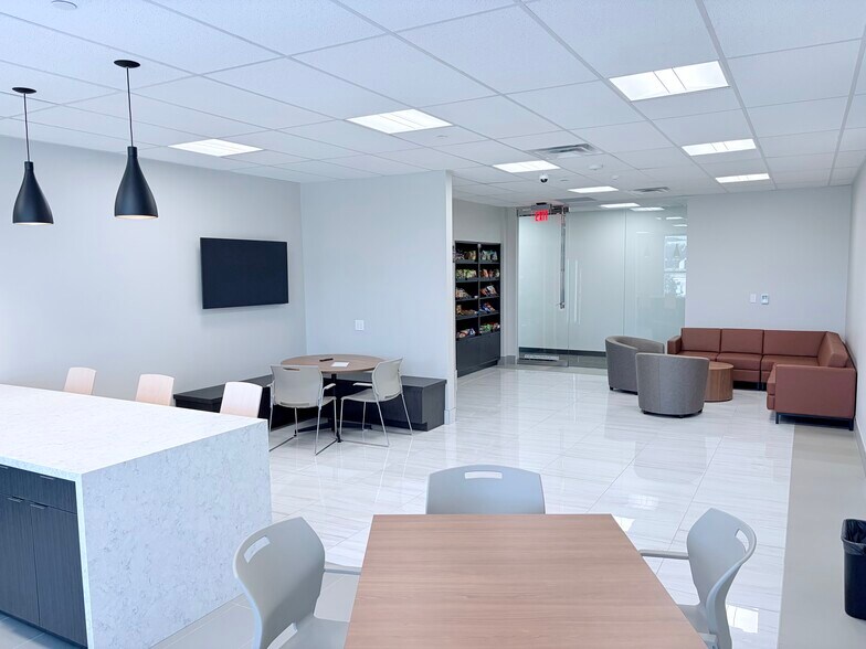 More Photos Of 1050 Central Expy S, Allen Office For Lease