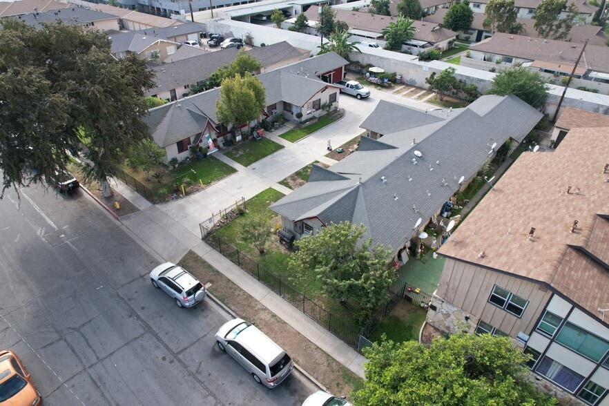 More Photos Of 1163-1169 N Mayfair Ave, Anaheim Apartments For Sale