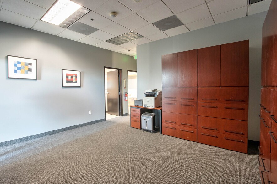 More Photos Of 38605 Calistoga Dr, Murrieta Medical For Sale