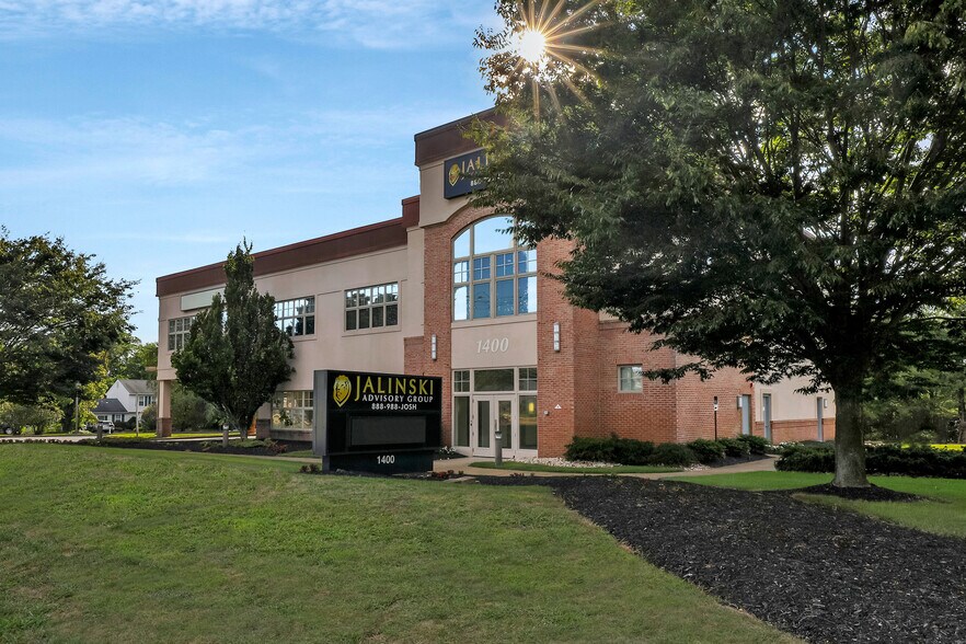 More Photos Of 1400 Hooper Ave, Toms River Coworking Space