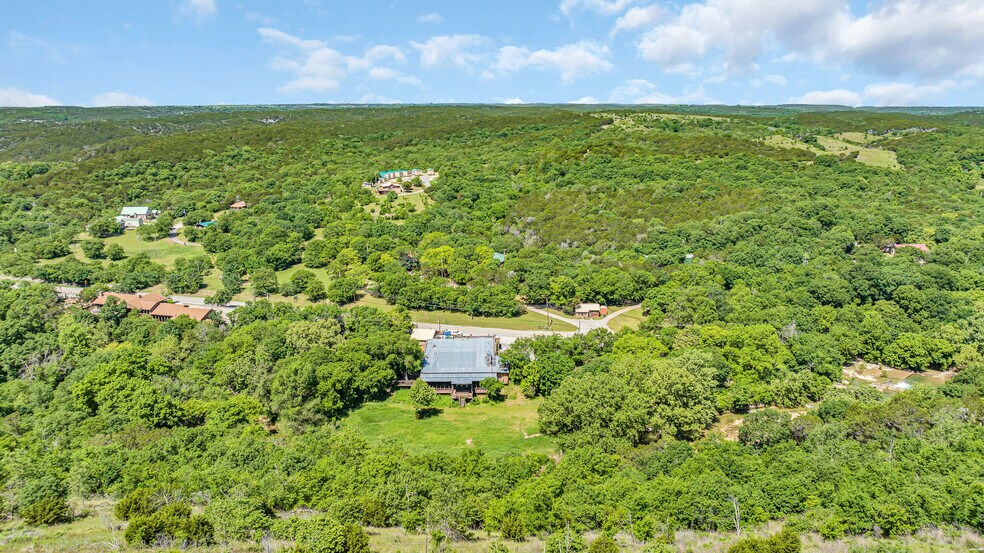 More Photos Of 4565 US-77 Hwy, Davis Specialty For Sale