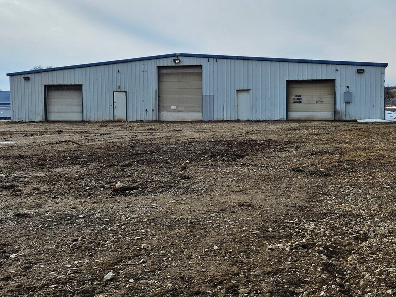 More Photos Of 24 Varner Dr, Claysville Warehouse For Sale