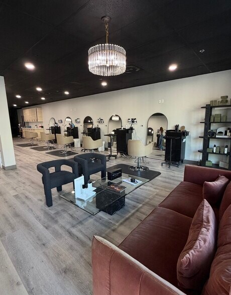 More Photos Of 927 20th St, Sacramento Storefront Retail Residential For Lease