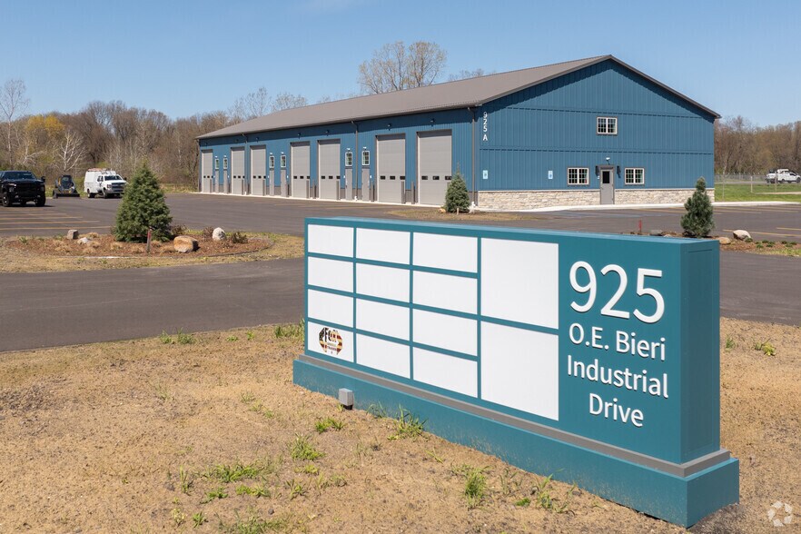 More Photos Of 925 O E Bieri Ind Dr, Lowell Industrial For Lease