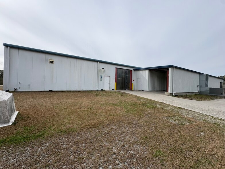 More Photos Of 11375 US-701 Hwy, Elizabethtown Refrigeration Cold Storage For Sale