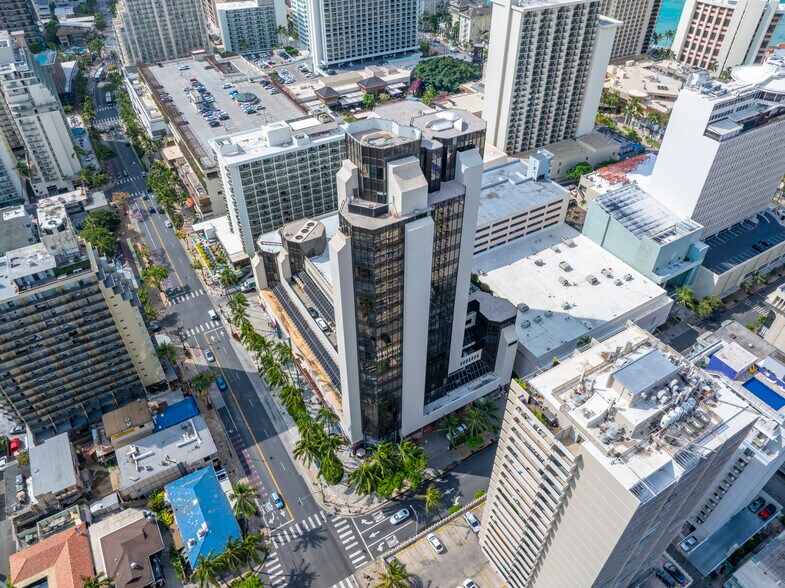 More Photos Of 2255 Kuhio Ave, Honolulu Hotel For Lease