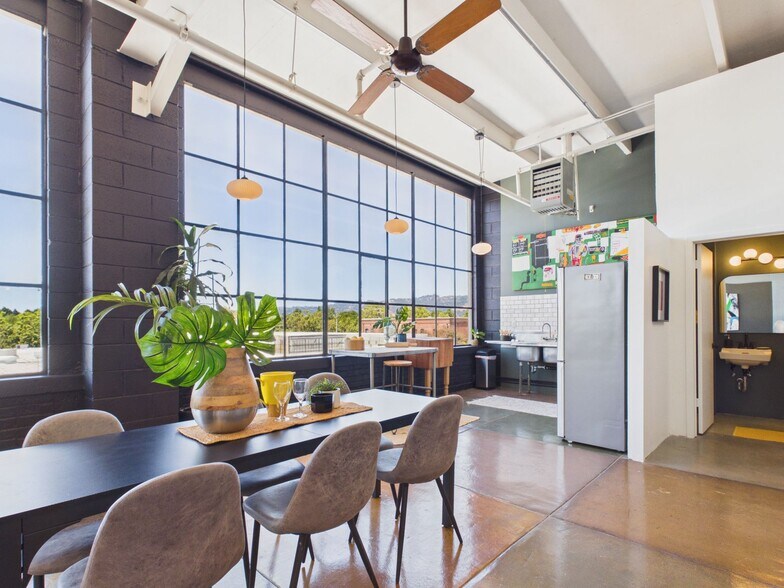 More Photos Of 4053 Harlan St, Emeryville Apartments For Sale