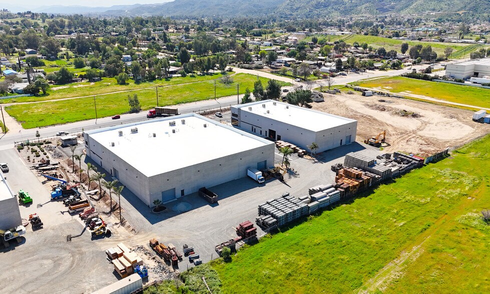 More Photos Of 32113 Corydon St, Lake Elsinore Manufacturing For Lease