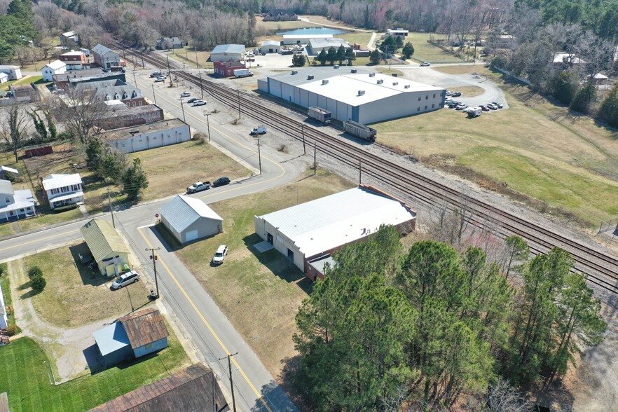 More Photos Of 300 Wilson Ave, Wakefield Sussex Self Storage For Sale