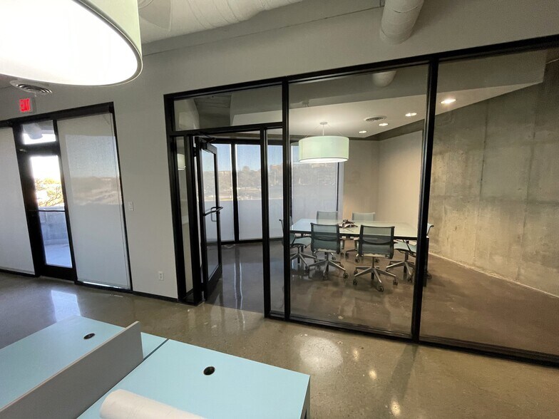 More Photos Of 700 E 8th St, Kansas City Apartments For Sale