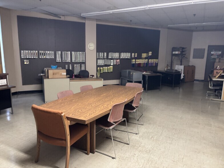 More Photos Of 6111 S Sayre Ave, Chicago Warehouse For Sale