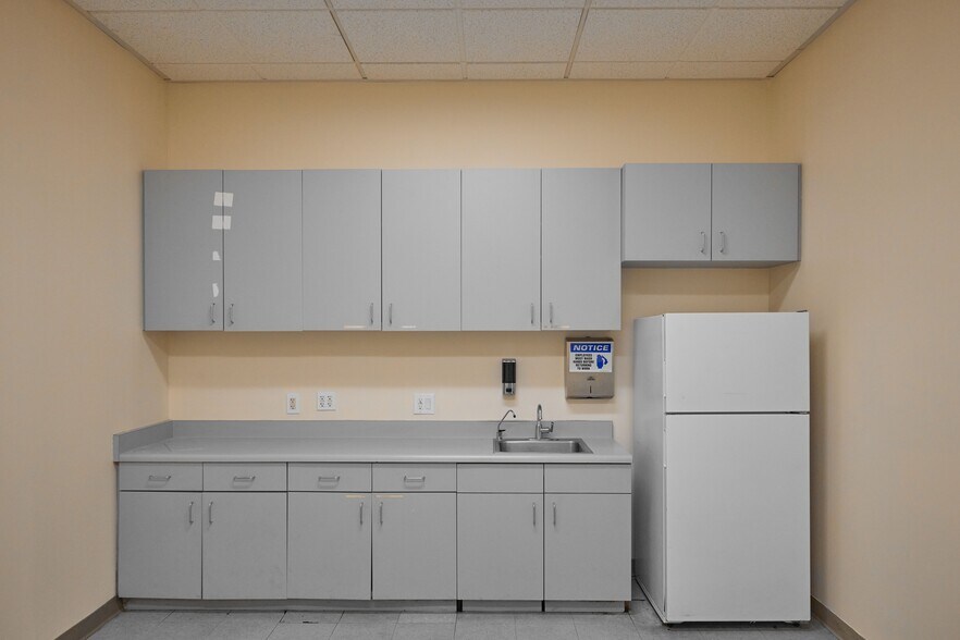 More Photos Of 3000-3090 E Washington Blvd, Los Angeles Refrigeration Cold Storage For Lease