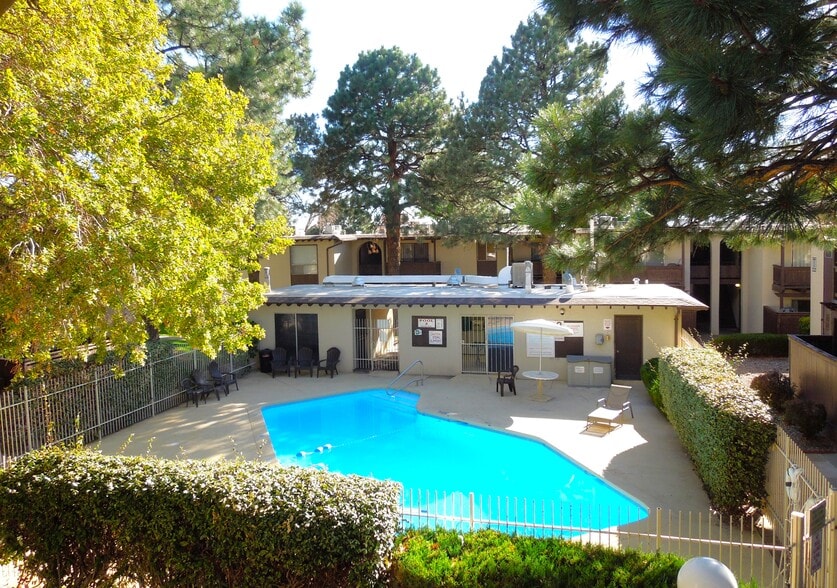 More Photos Of 1601 Pennsylvania St NE, Albuquerque Apartments For Sale