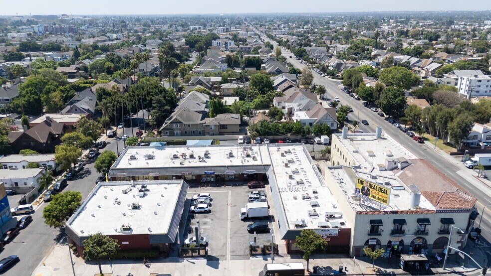 More Photos Of 1660 W Adams Blvd, Los Angeles Storefront For Sale
