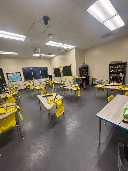 More Photos Of 4215 Foothill Blvd, Oakland Freestanding For Lease