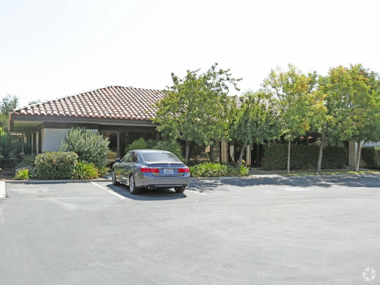 More Photos Of 5150 N 6th St, Fresno Medical For Sale