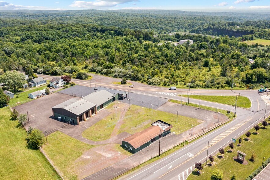 More Photos Of 8364 Easton Rd, Ottsville Auto Dealership For Sale