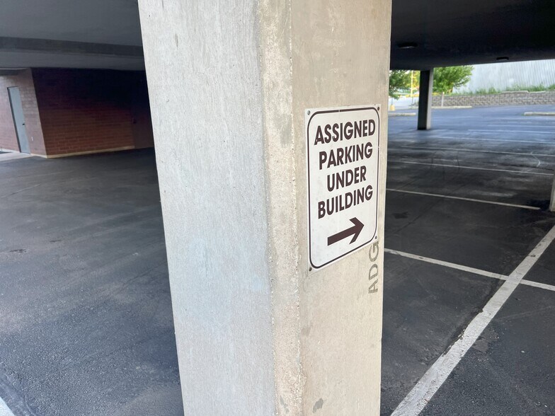 More Photos Of 300 3rd Ave SE, Rochester Coworking Space