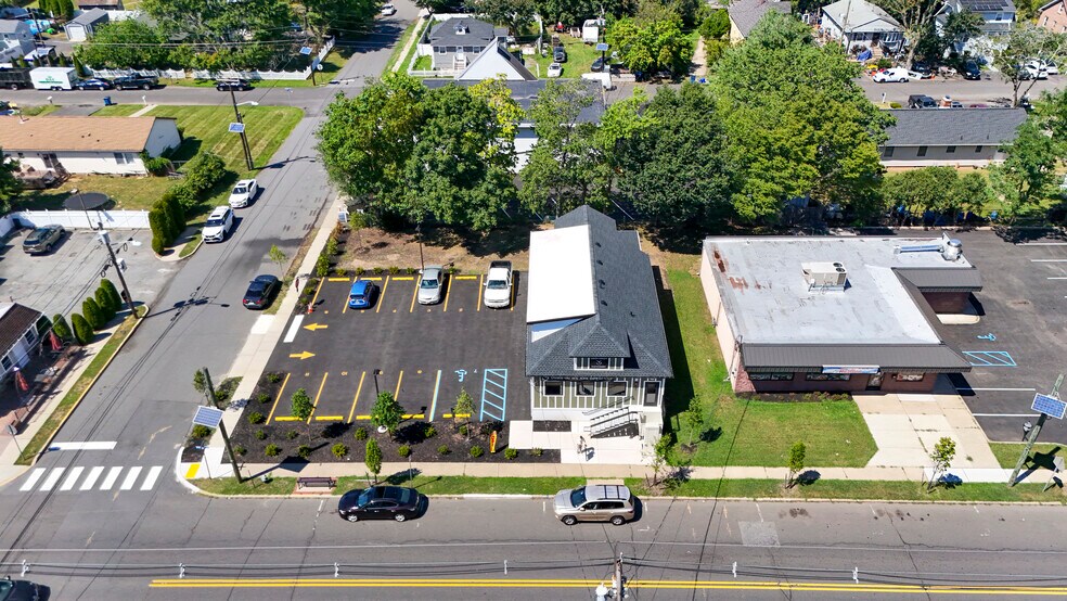 More Photos Of 831 Hamilton St, Somerset Freestanding For Sale