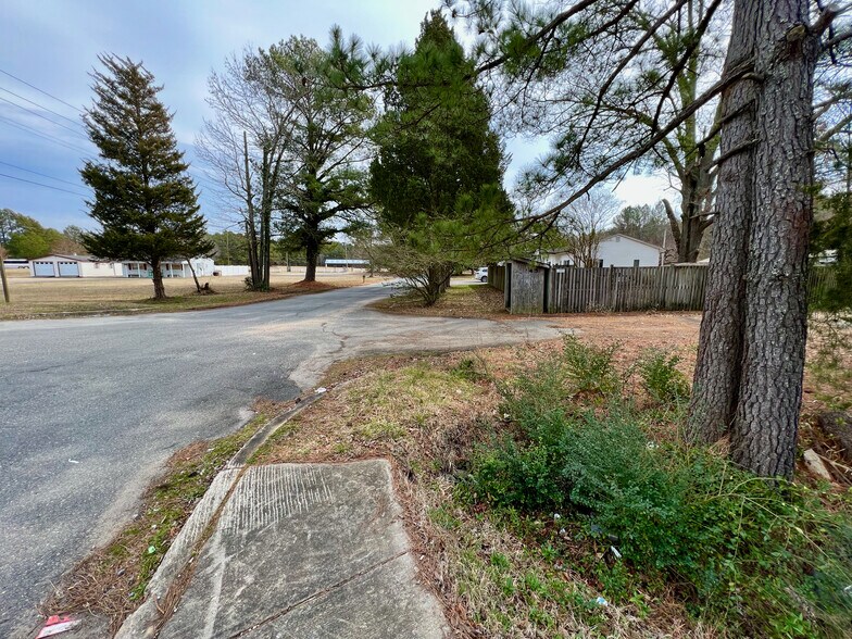 More Photos Of 21445 Sanners Ln, Lexington Park Office Residential For Sale