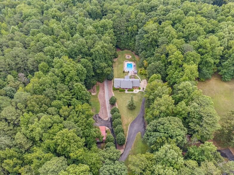 More Photos Of 3992 Doc Sams Rd, Cumming Flex For Sale