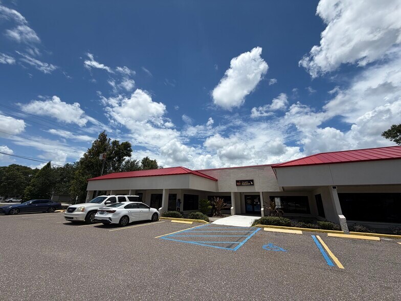 More Photos Of 5015 W Waters Ave, Tampa Storefront Retail Office For Lease