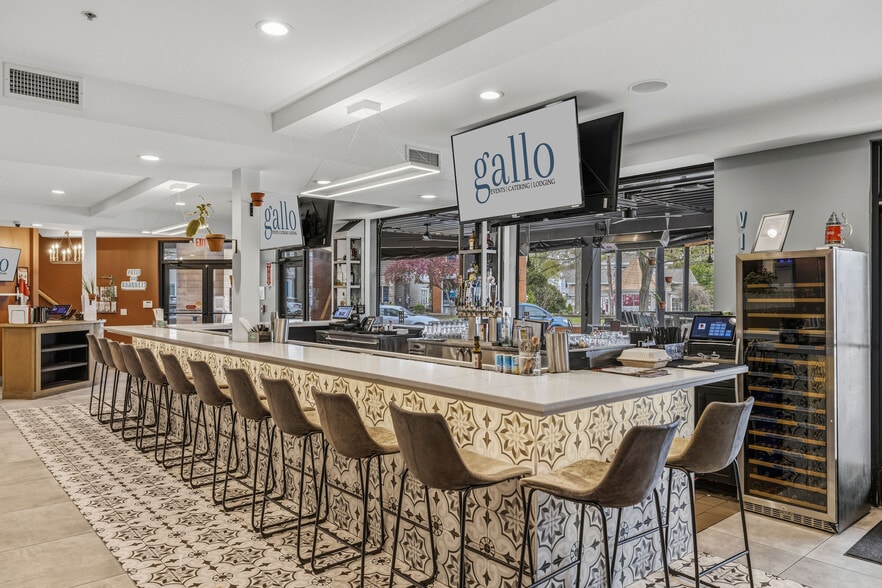 More Photos Of 402 Center St, Lewiston Restaurant For Sale