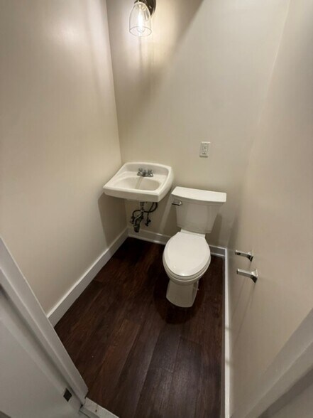 More Photos Of 229-235 Harvard St, Brookline Loft Creative Space For Lease