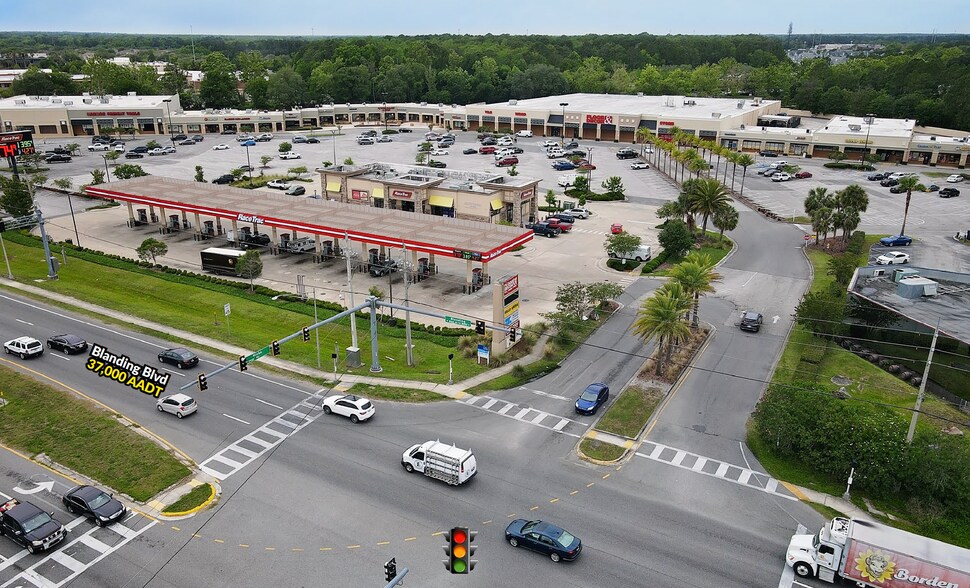 More Photos Of 8102 Blanding Blvd, Jacksonville Unknown For Lease