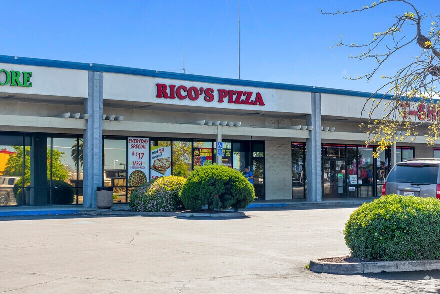 More Photos Of 1420 E Hatch Rd, Modesto Freestanding For Lease