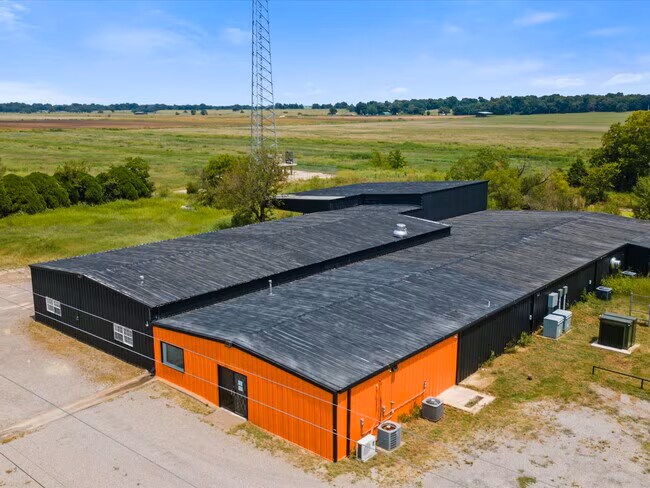 Primary Photo Of 700 N Main St, Lexington Warehouse For Lease
