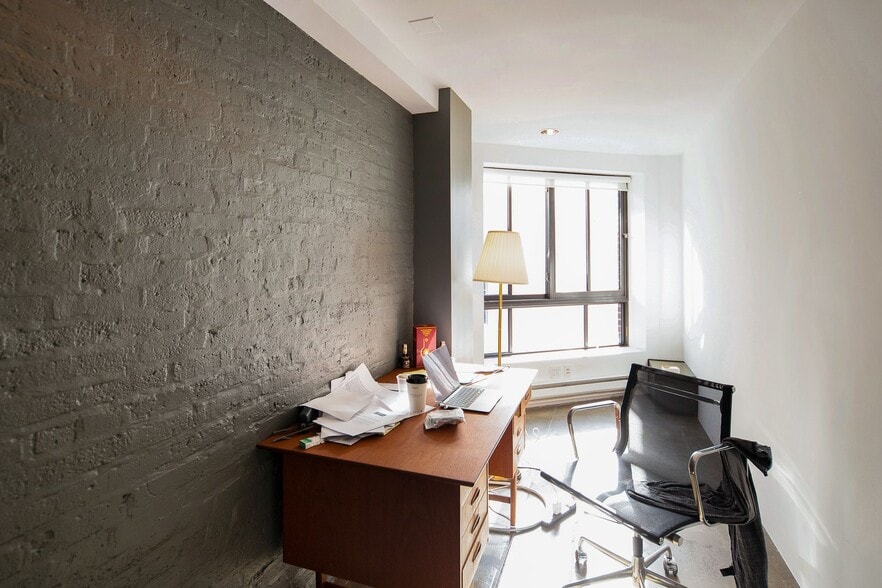More Photos Of 185 Franklin St, New York Office For Sale