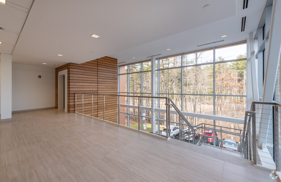 More Photos Of 54 Middlesex Tpke, Bedford Office For Lease