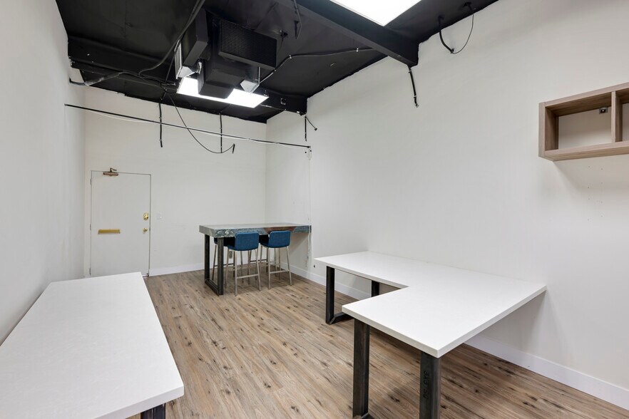 More Photos Of 1820 E Garry Ave, Santa Ana Office For Sale