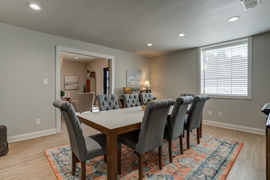 More Photos Of 604 E County Road 7200, Lubbock Office Residential For Sale