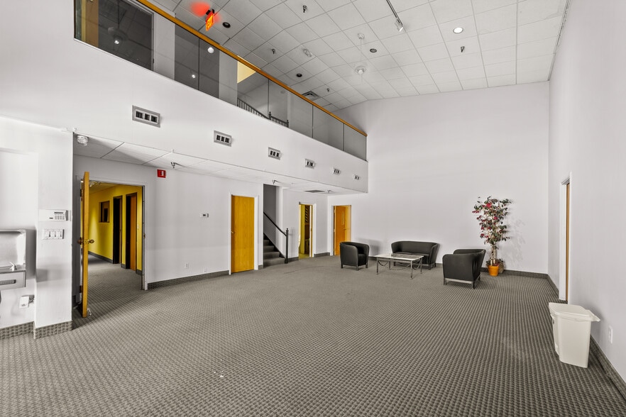 More Photos Of 23330 Commerce Park, Beachwood Office For Sale