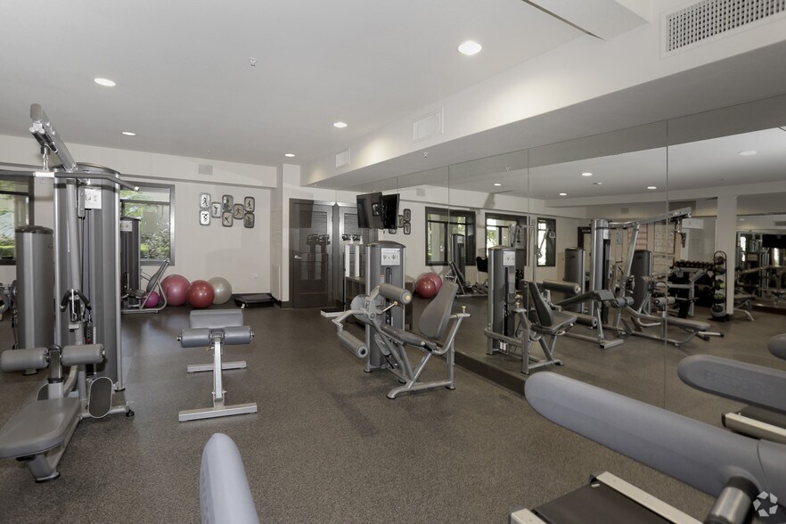 More Photos Of 700 S Myrtle Ave, Monrovia Apartments For Lease