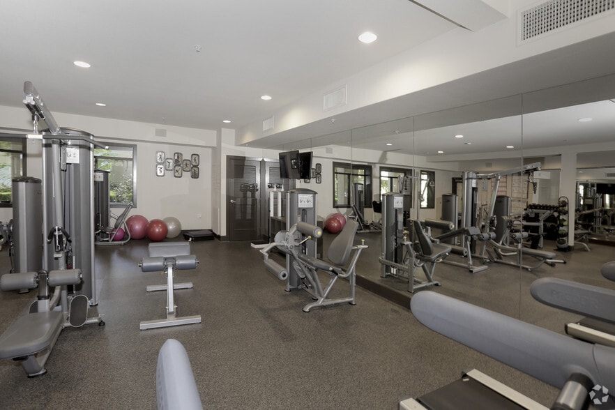 More Photos Of 700 S Myrtle Ave, Monrovia Apartments For Lease