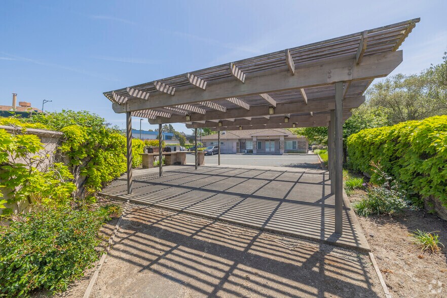 More Photos Of 135 Camino Dorado, Napa Office For Sale