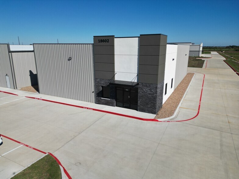 Primary Photo Of 18612 Kermier rd, Hockley Distribution For Sale