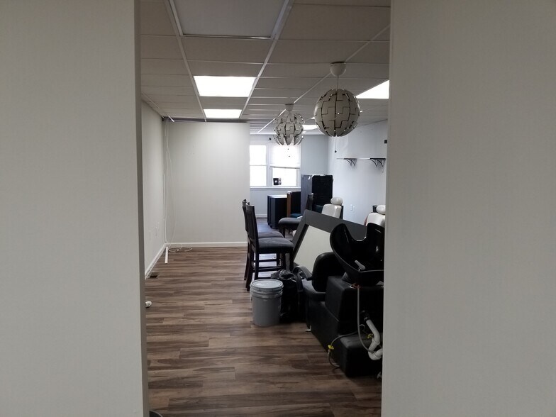 More Photos Of 4700 Stamp Rd, Marlow Heights General Retail For Lease