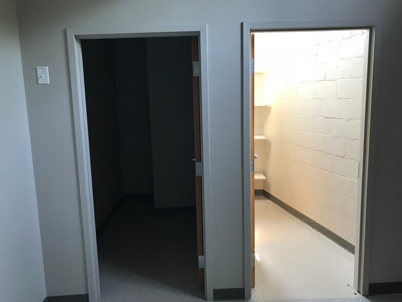 More Photos Of 594 Great Rd, North Smithfield Medical For Lease