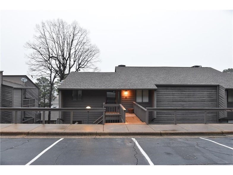Primary Photo Of 200 Hamilton Oaks Dr, Hot Springs Apartments For Sale