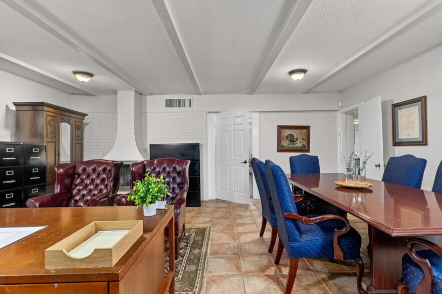 More Photos Of 5231 San Pedro Ave, San Antonio Office Residential For Sale