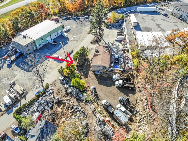 More Photos Of 25 Popes Ln, Danvers Flex For Sale