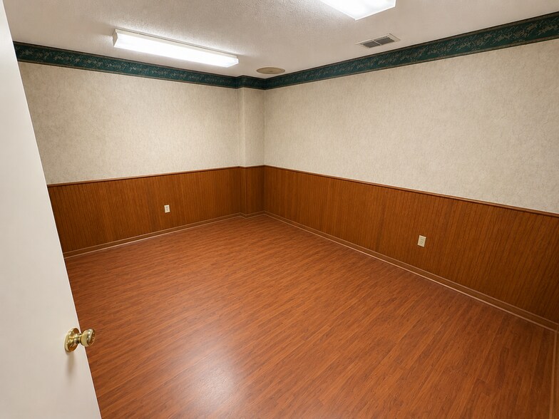 More Photos Of 16727 Scheer Blvd, Hudson Warehouse For Sale