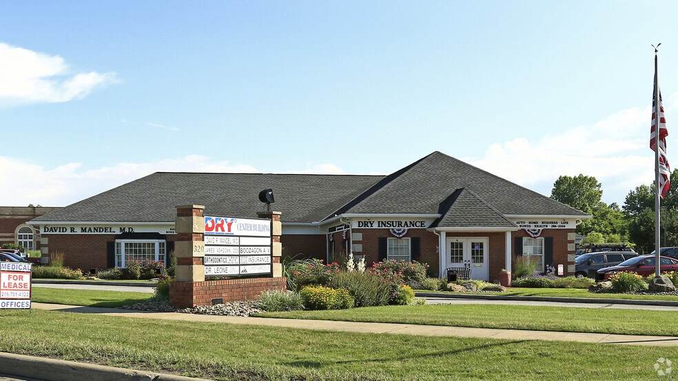 More Photos Of 320 Center St, Chardon Office For Lease