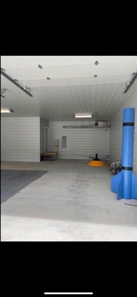 More Photos Of 18 Speer St, Belle Vernon Warehouse For Sale