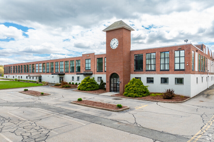 Primary Photo Of 582 Great Rd, North Smithfield Warehouse For Lease